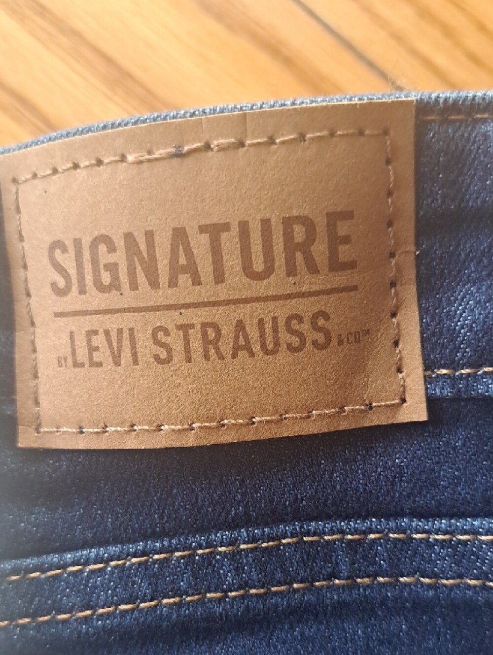 NWT, Signature by Levi Strauss, Size 14S Dark Indigo, Straight Leg Jeans - Picture 3 of 9